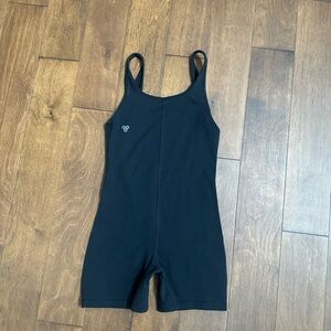 Aritzia Black Sleeveless Romper